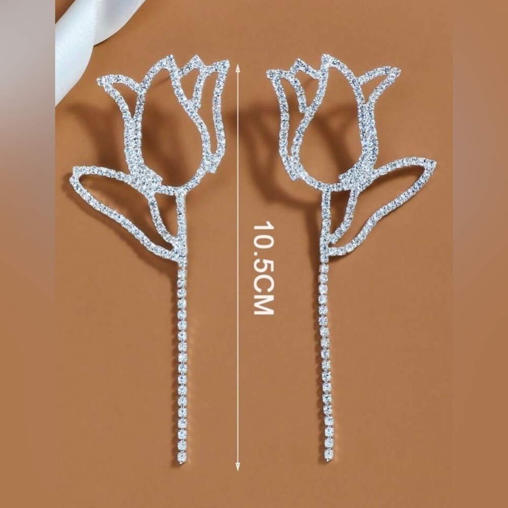 Beautiful Rhinestone Tulip Earrings - Picture 4 of 4